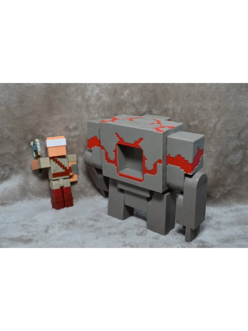 Minecraft Toy Lot of 2 Figures Arch Illager Redstone Golem Dungeon Boss Mob